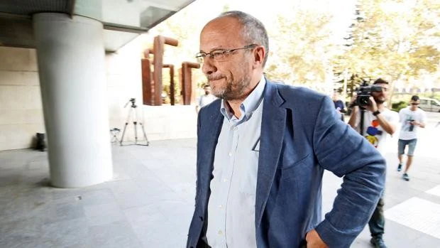 El Juzgado del caso Azud deja en libertad al exsubdelegado del Gobierno en Valencia