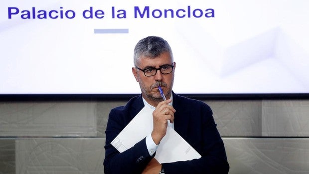 Francesc Vallès relevará a Oliver en la Comunicación de Moncloa