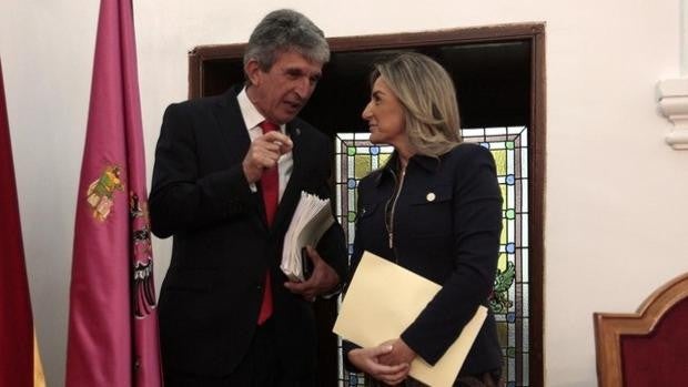 Tolón cambia su gobierno y sitúa a Sabrido como el 'superconcejal' del Ayuntamiento