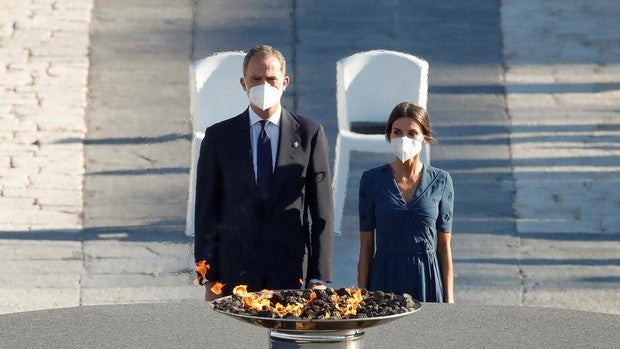 El Rey Felipe VI, en el homenaje a las víctimas del Covid: «España jamás olvidará a los ciudadanos que se enfrentaron a esta dura enfermedad»