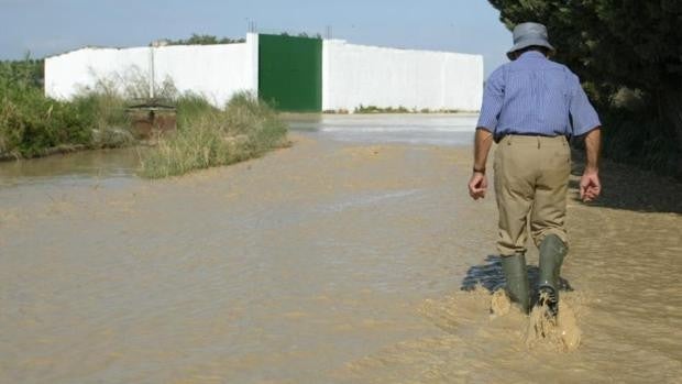 Los afectados por las riadas cargan contra el Gobierno aragonés por sus raquíticas ayudas contra inundaciones