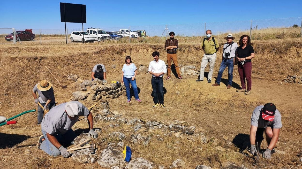 Inicio de los trabajos que harán visitable el yacimiento arqueológico de Lancia (León)