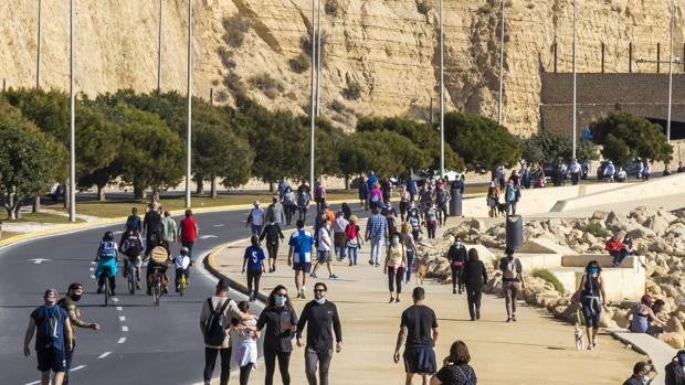 El Ayuntamiento de Alicante cambia a las tardes la peatonalización de la Cantera y el centro los domingos y festivos