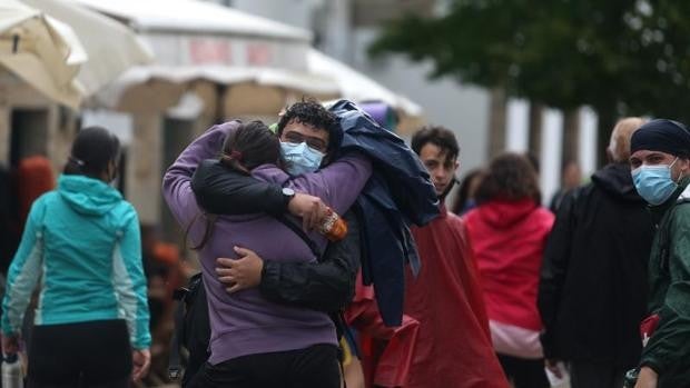 Galicia espera alcanzar el pico de la actual ola de Covid en una semana