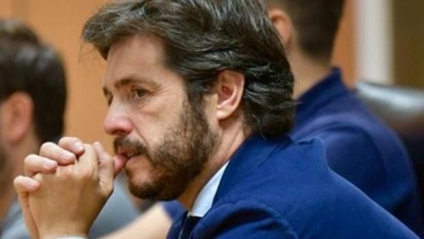 El PP trata de frenar 'in extremis' la salida de su portavoz adjunto en San Sebastián de los Reyes