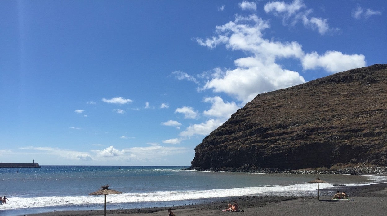 La muerte de un hombre rescatado del mar en La Gomera eleva a 28 las  víctimas de ahogamientos en Canarias