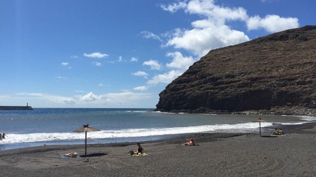 La muerte de un hombre rescatado del mar en La Gomera eleva a 28 las víctimas de ahogamientos en Canarias