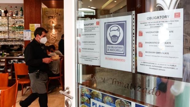 La Xunta pide seriedad a la hostelería ante las muestras de rechazo al pasaporte Covid