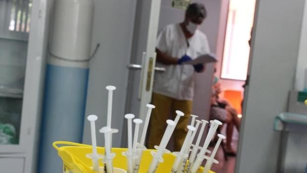 Castilla-La Mancha: Los nuevos casos bajan a 979 y se registran 3 fallecimientos, 4 menos