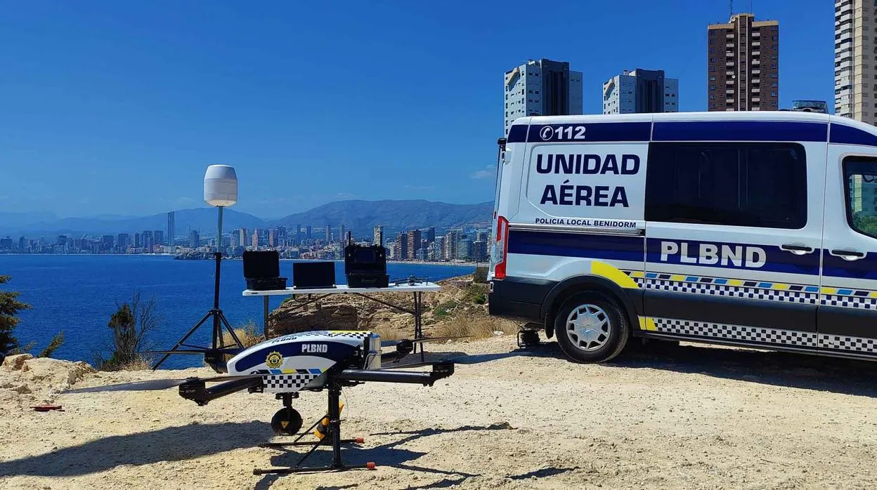 Dron de la Policía Local utilizado en Benidorm para la detección de dispositivos no autorizados