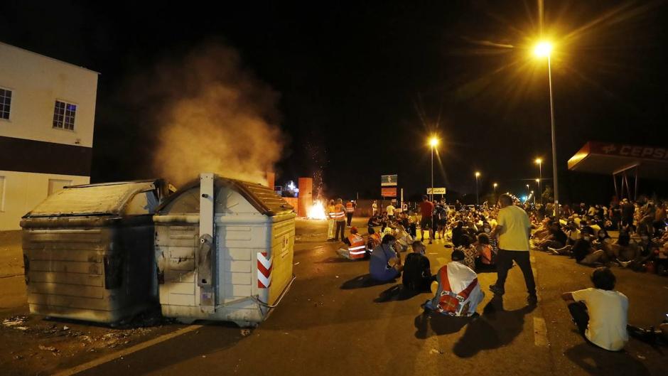 La ruptura de las negociaciones en LM provoca una madrugada de disturbios en Ponferrada