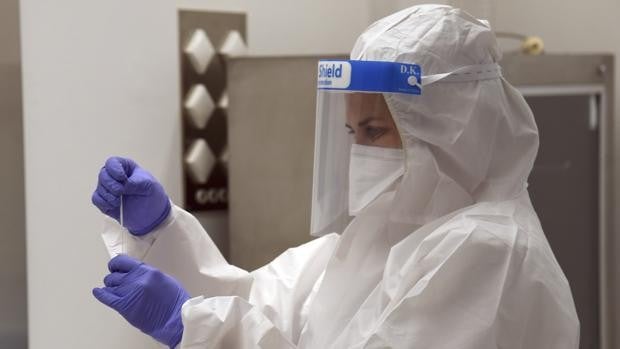 Castilla y León suma otros ocho fallecimientos por Covid pese a que los contagios diarios siguen bajando