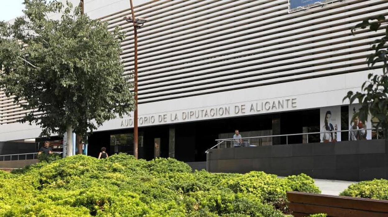 Imagen de la fachada del Auditorio de la Diputación de Alicante