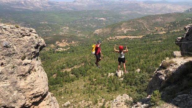 Se inaugura la Vía Ferrata de Yeste, una nueva oferta turística natural en Albacete