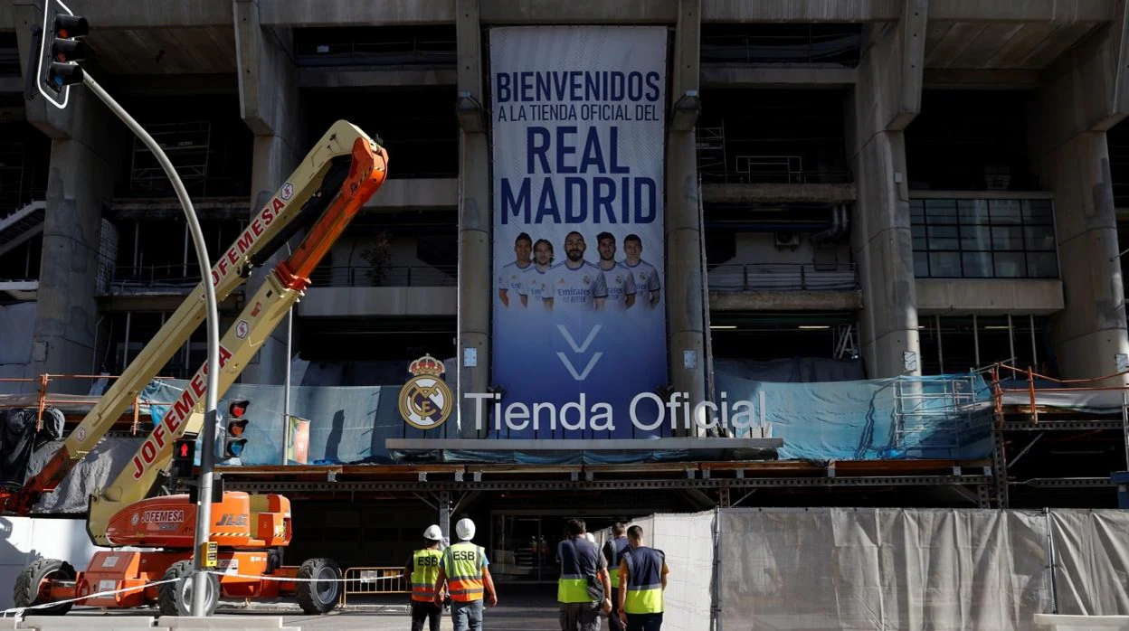 La tienda del Real Madrid en el estadio Santiago Bernabéu