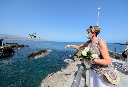 Momento del acto de aniversario por los 154 fallecidos del accidente aéreo