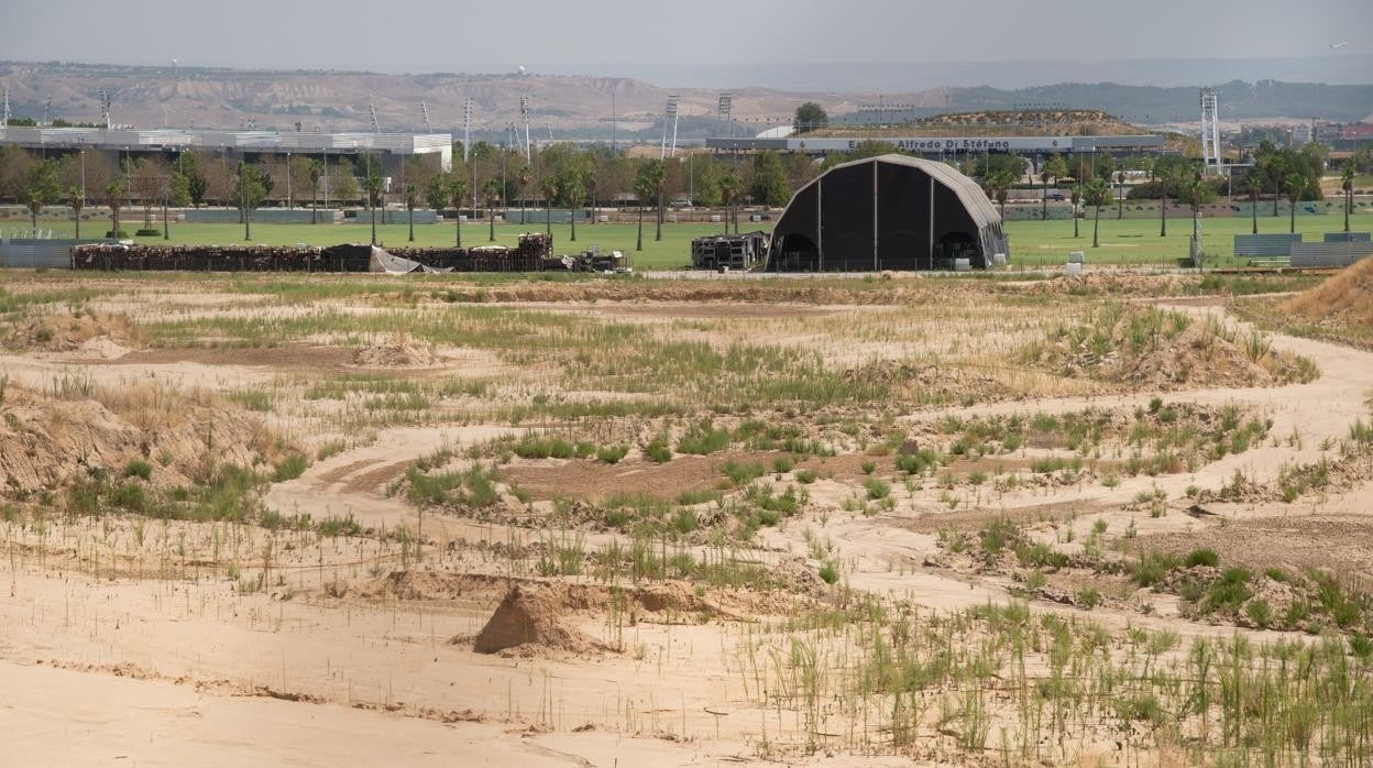 Los terrenos de Valdebebas, al norte del recinto de Ifema, donde se acometerá la ampliación
