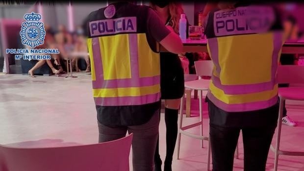 Obligada por su madre a ejercer la prostitución con solo 16 años