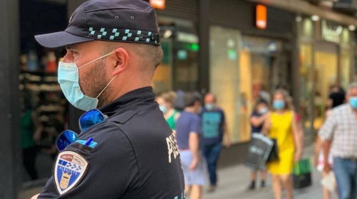 Polémica por las horas extraordinarias de los policías locales en la Feria de Albacete