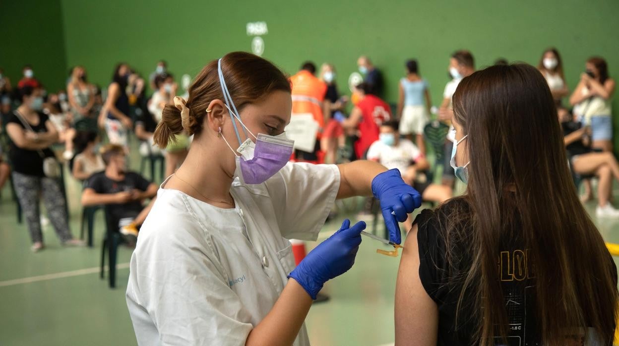 Vacunación masiva para adolescentes entre 12 y 17 años en Ciudad Rodrigo