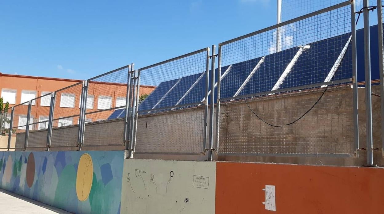 Una instalación de placas solares fotovoltaicas