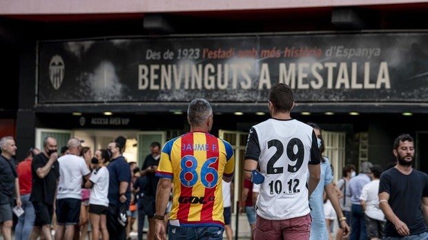 El TSJ valenciano suspende el límite de 20.000 espectadores en los estadios de fútbol