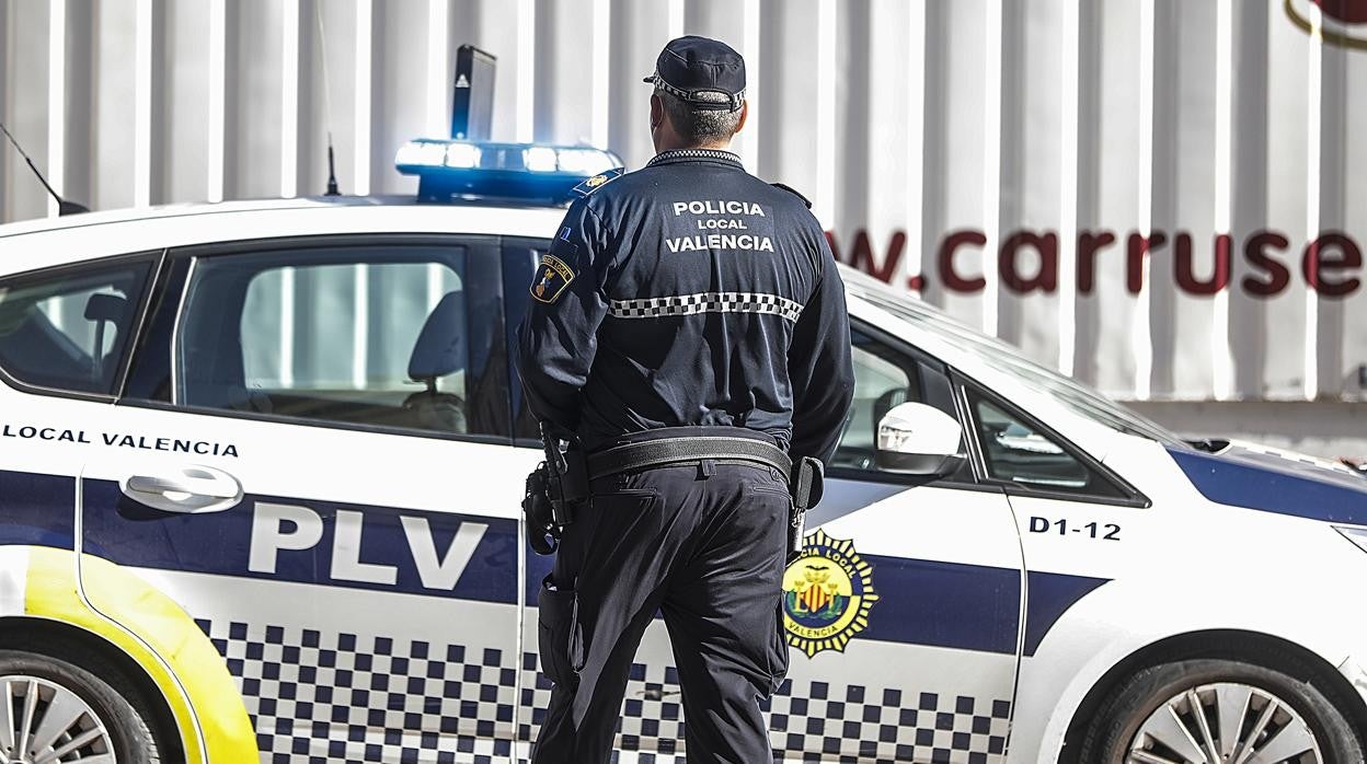 Imagen de archivo de un agente de la Policía Local de Valencia