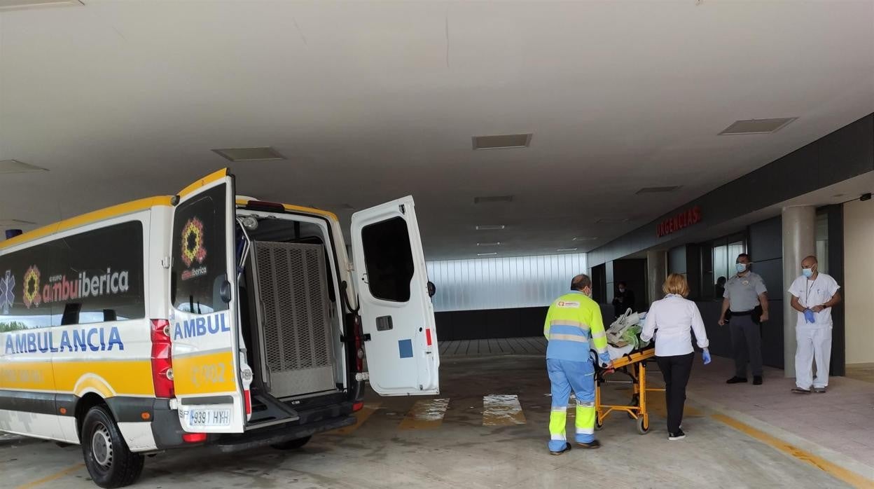 Uno de los primeros pacientes hospitalizados que se han trasladado al nuevo hospital de Salamanca.