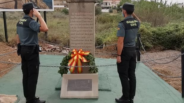 Pedro y Antonio, la heroicidad de los dos primeros guardias civiles muertos en un servicio humanitario