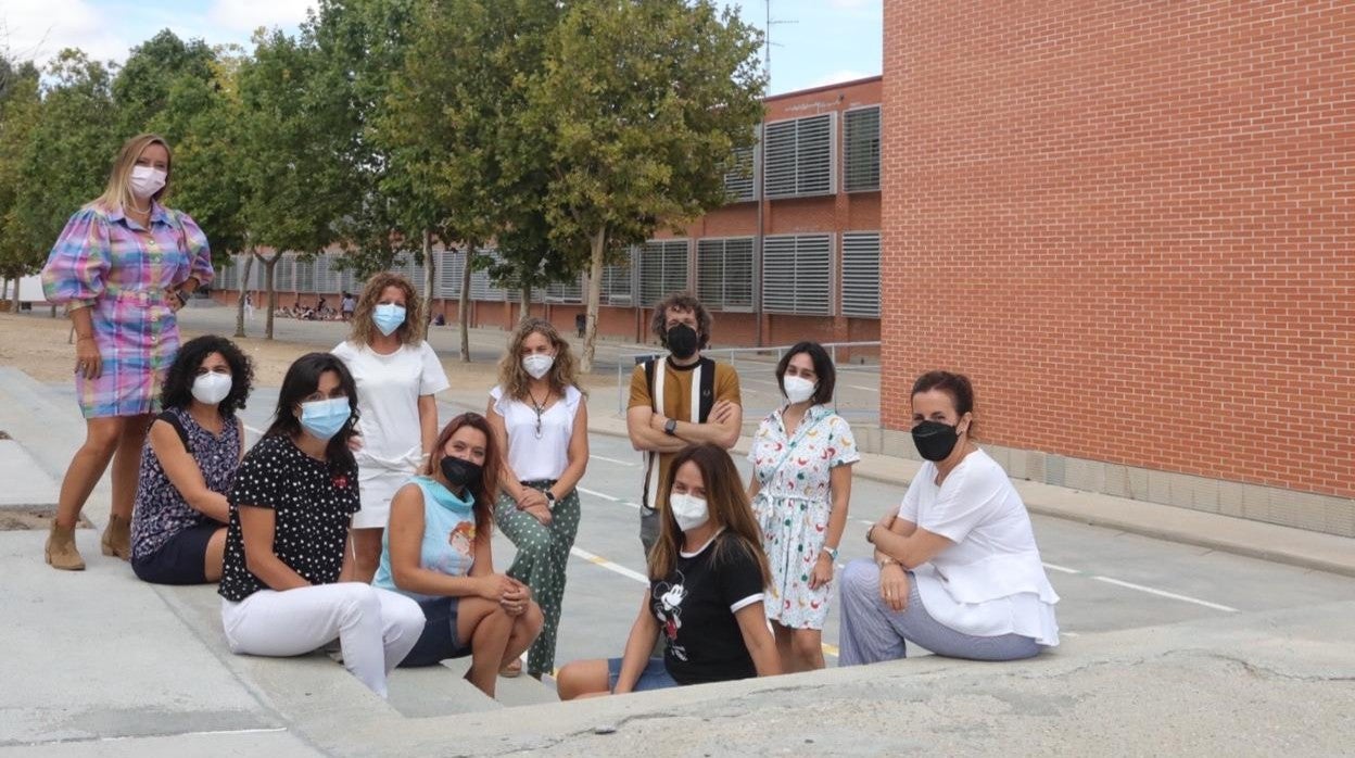 Los maestros que integran la Comisión Ambiental del colegio de Laguna de Duero