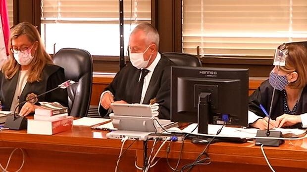 Los dos exaltos cargos juzgados defienden que se fiaron de los técnicos en Chiloeches