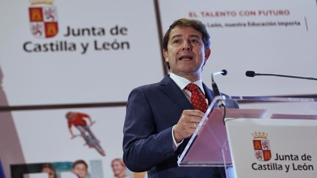 Mañueco garantiza la gratuidad para la educación infantil de los niños de 2 a 3 años el próximo curso