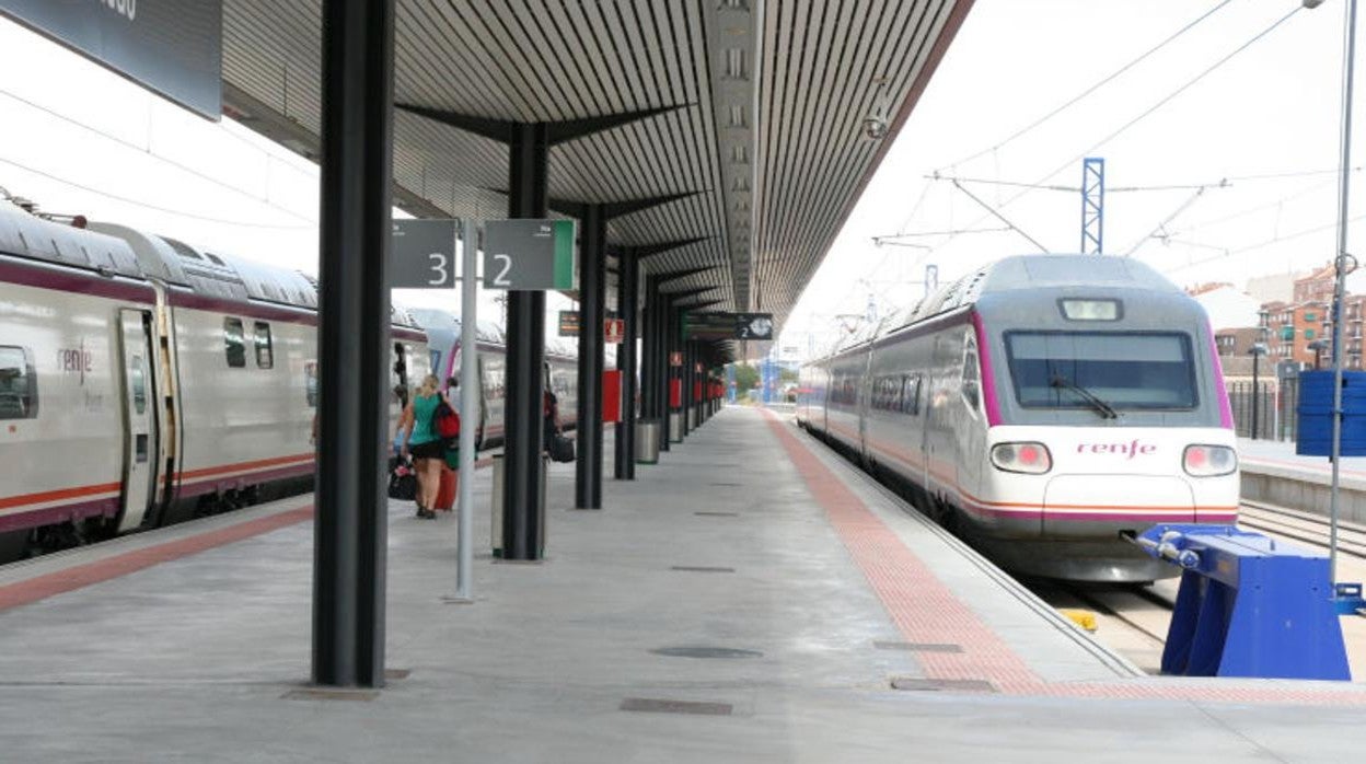 Andenes de la estación del AVE en la ciudad de Toledo