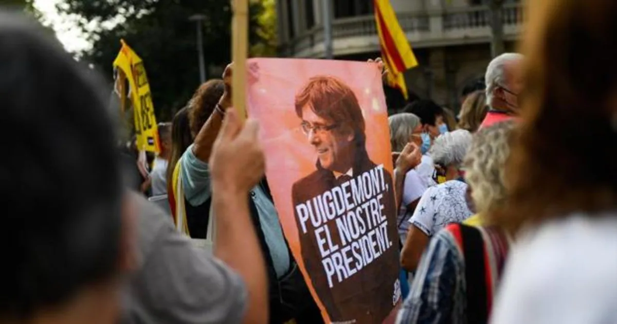 Un detalle de la manifestación de este viernes para protestar por la detención del expresidente fugado