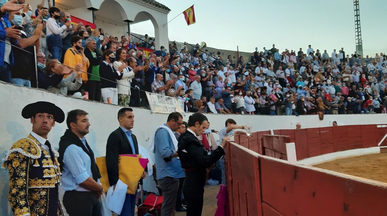 Finito de Córdoba, cabizbajo en el callejón tras negarse a matar a su segundo toro