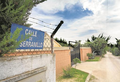 Letrero de una ‘calle’, colocado por los propios vecinos