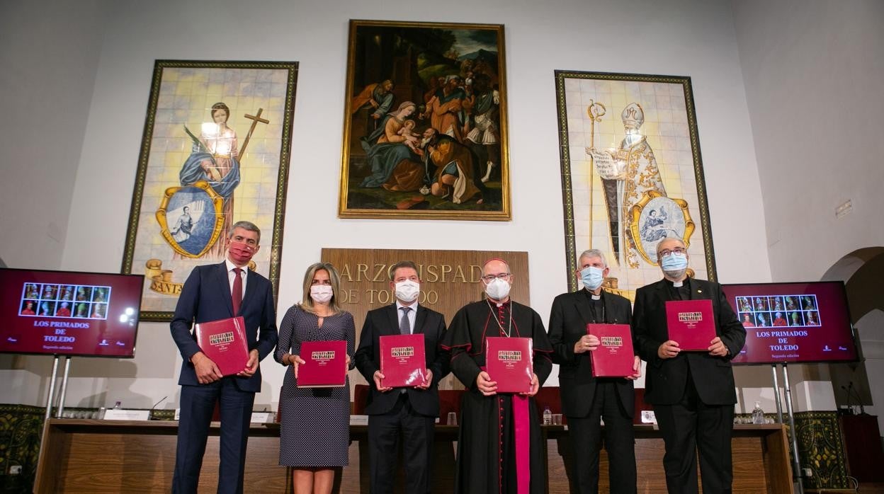 La presentación de libro ha tenido lugar en el salón de concilios en el Arzobispado de Toledo