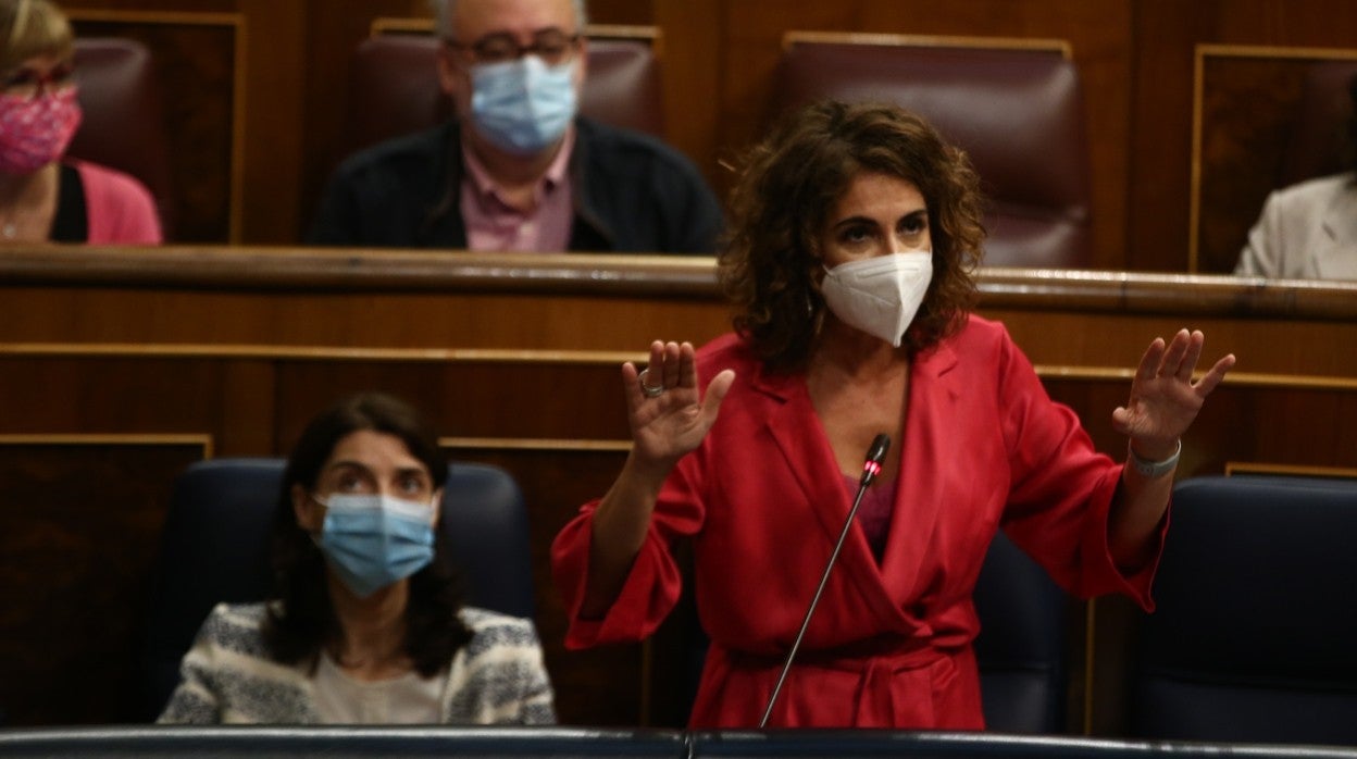 La ministra de Hacienda, María Jesús Montero, este miércoles en el Congreso de los Diputados