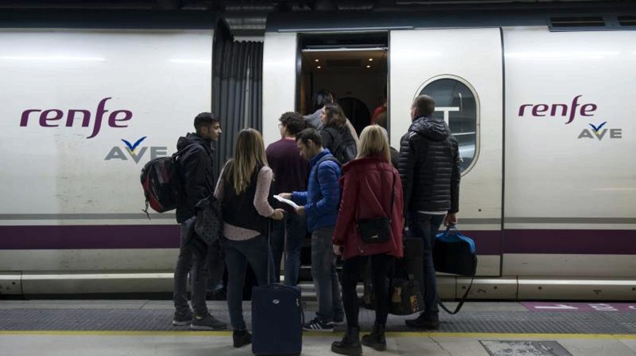 Huelga de Renfe en Cataluña: retrasos generalizados en la segunda jornada