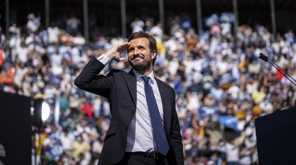 El presidente del PP, Pablo Casado, en la plaza de toros de Valencia