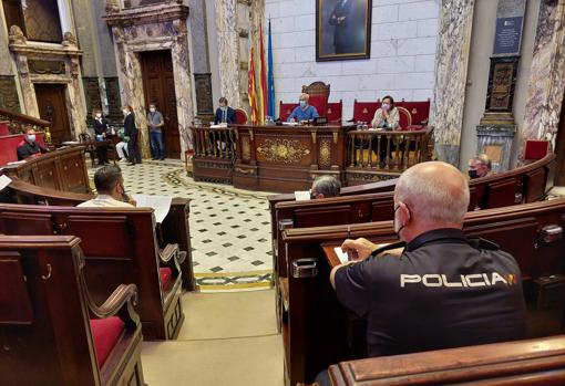 Imagen tomada durante la celebración de la Junta Local de Seguridad en el Consistorio de Valencia