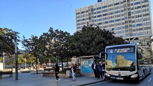 El TSXG anula la rebaja del precio del bus aprobada por la Marea en La Coruña