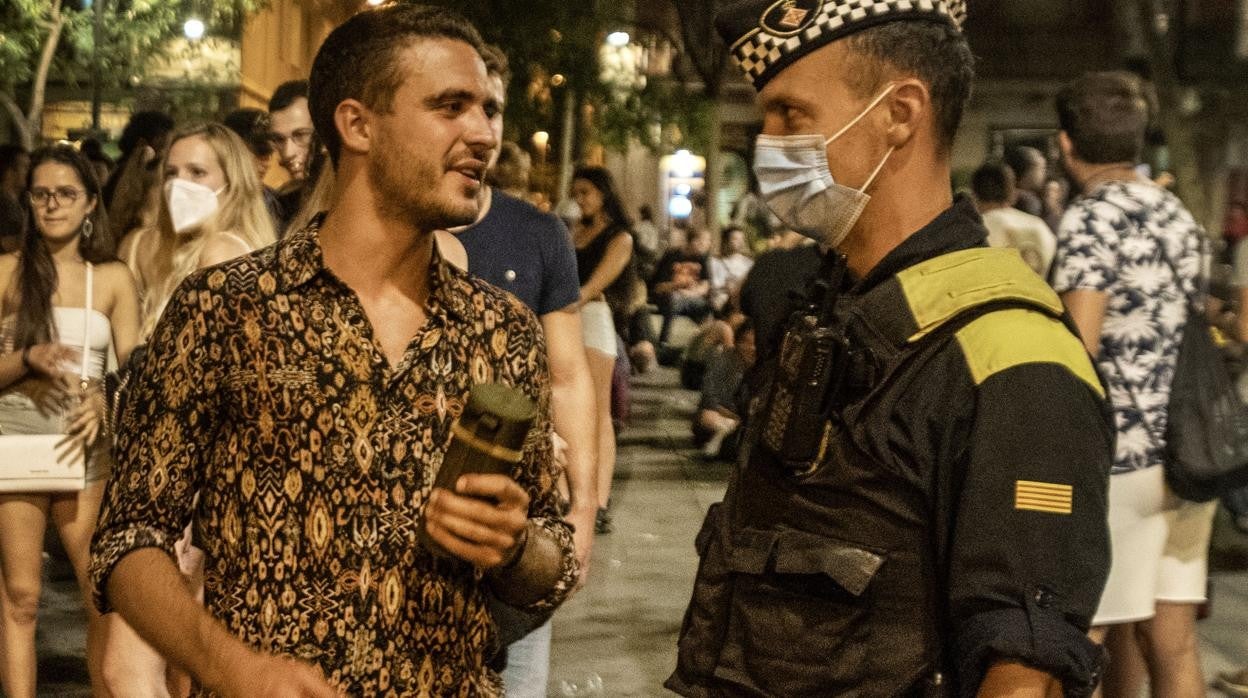 Botellones en Barcelona durante el verano