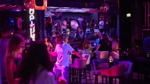 Nuevas reglas en las discotecas de Madrid: qué se puede hacer y qué no a partir de esta medianoche