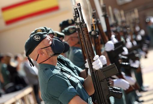 Agentes de la Usecic, durante el acto