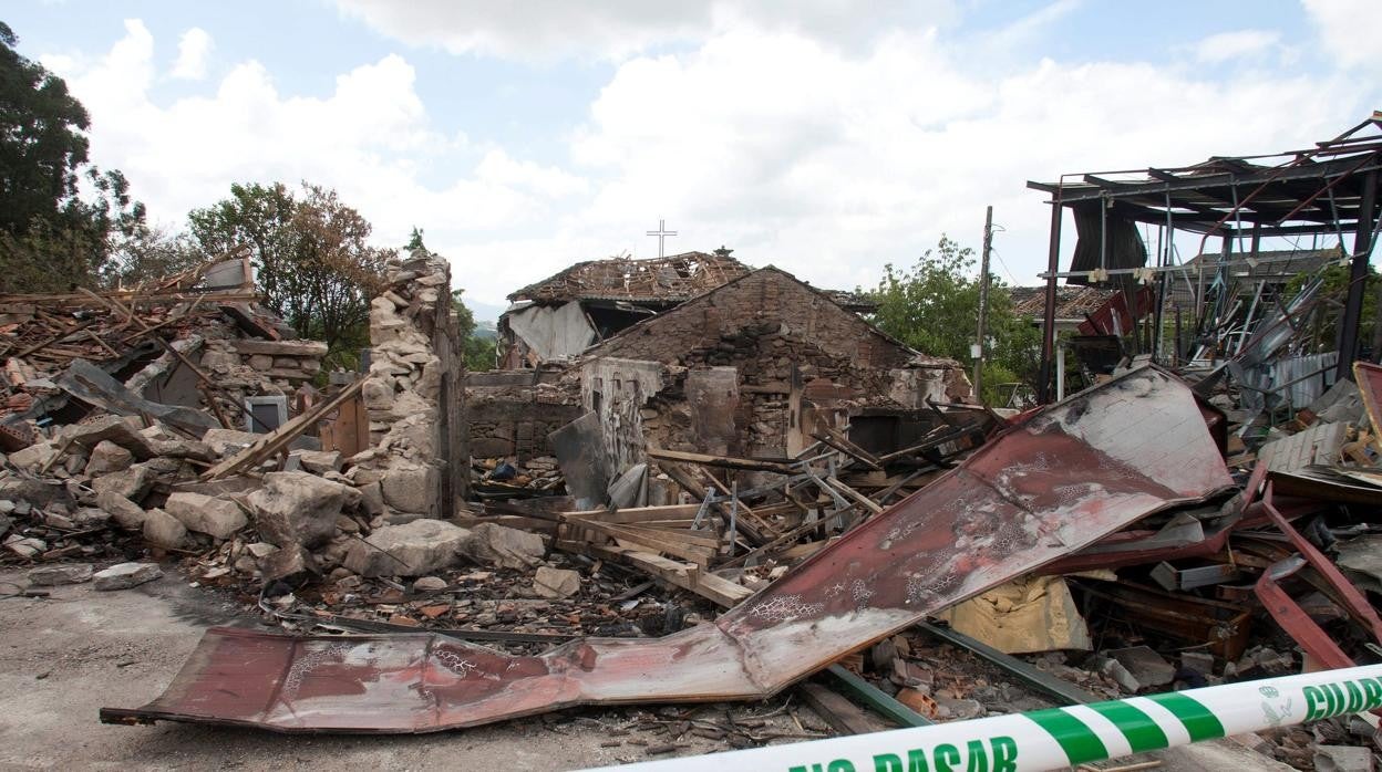 Zona cero de la explosión, que dejó decenas de casas destrozadas