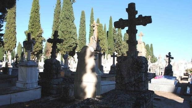 Valdepeñas ofrece rutas gratis por el cementerio, el Cerro de las Cabezas y sobre la crónica negra