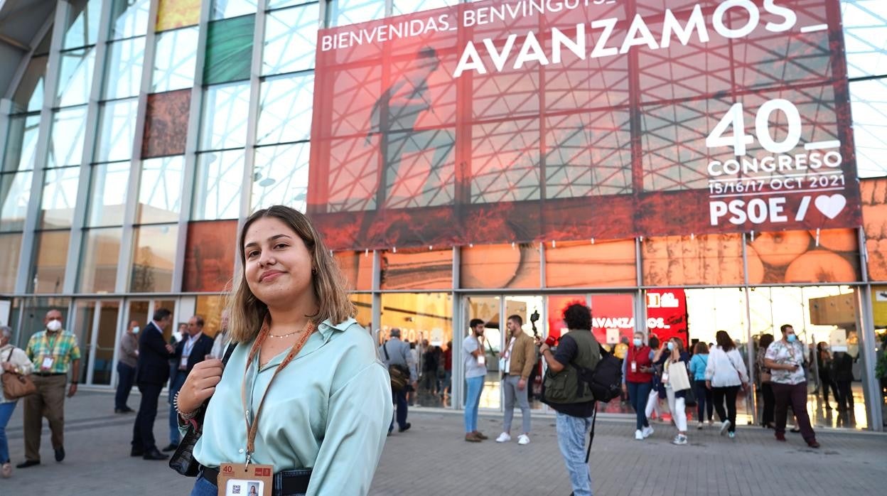 La leonesa Noelia Melón Ferrero, la delegada más joven del congreso del PSOE, con 18 años