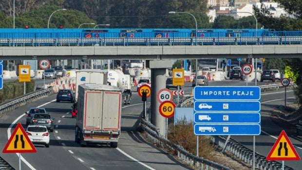 El Gobierno confirma que implantará el peaje por el uso de autovías