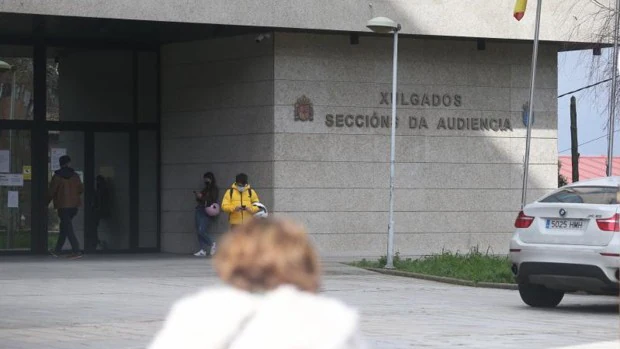 Condenado a 32 años y medio de cárcel el cura de un colegio de Vigo que abusó sexualmente de seis menores